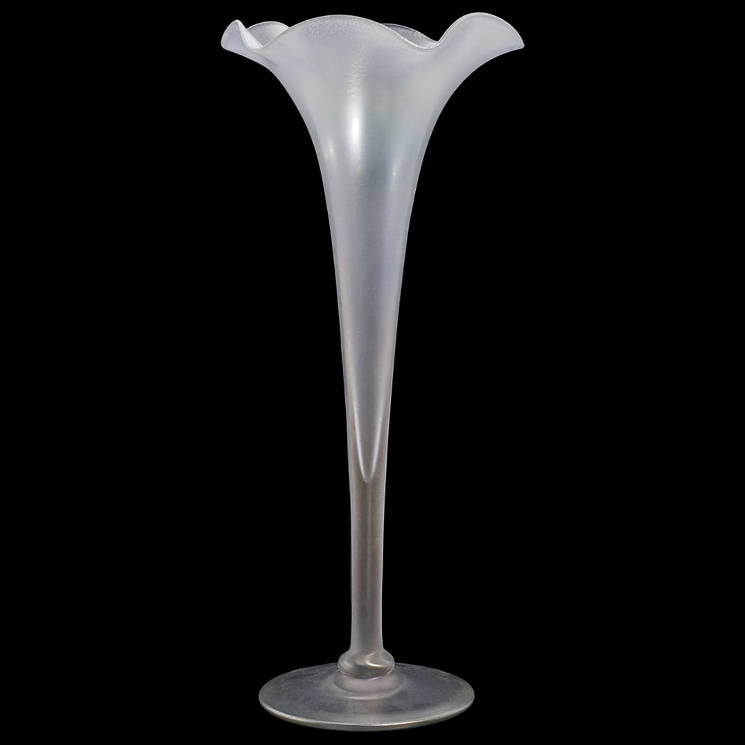 Steuben Iridescent Verre de Soie Trumpet Vase: Steuben Iridescent Verre de Soie Trumpet Vase 20th c., USA Steuben iridescent Verre de Soie glass trumpet vase with a ruffled rim and round flat base. Shape #346 Form: Vase Primary Color: Verre de Soi