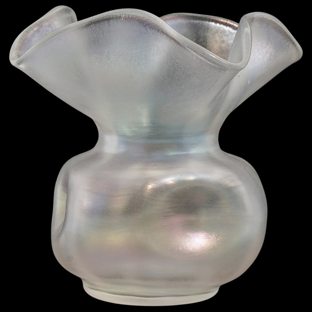 Steuben "Verre de Soie" Iridescent Vase (1 of 4)
