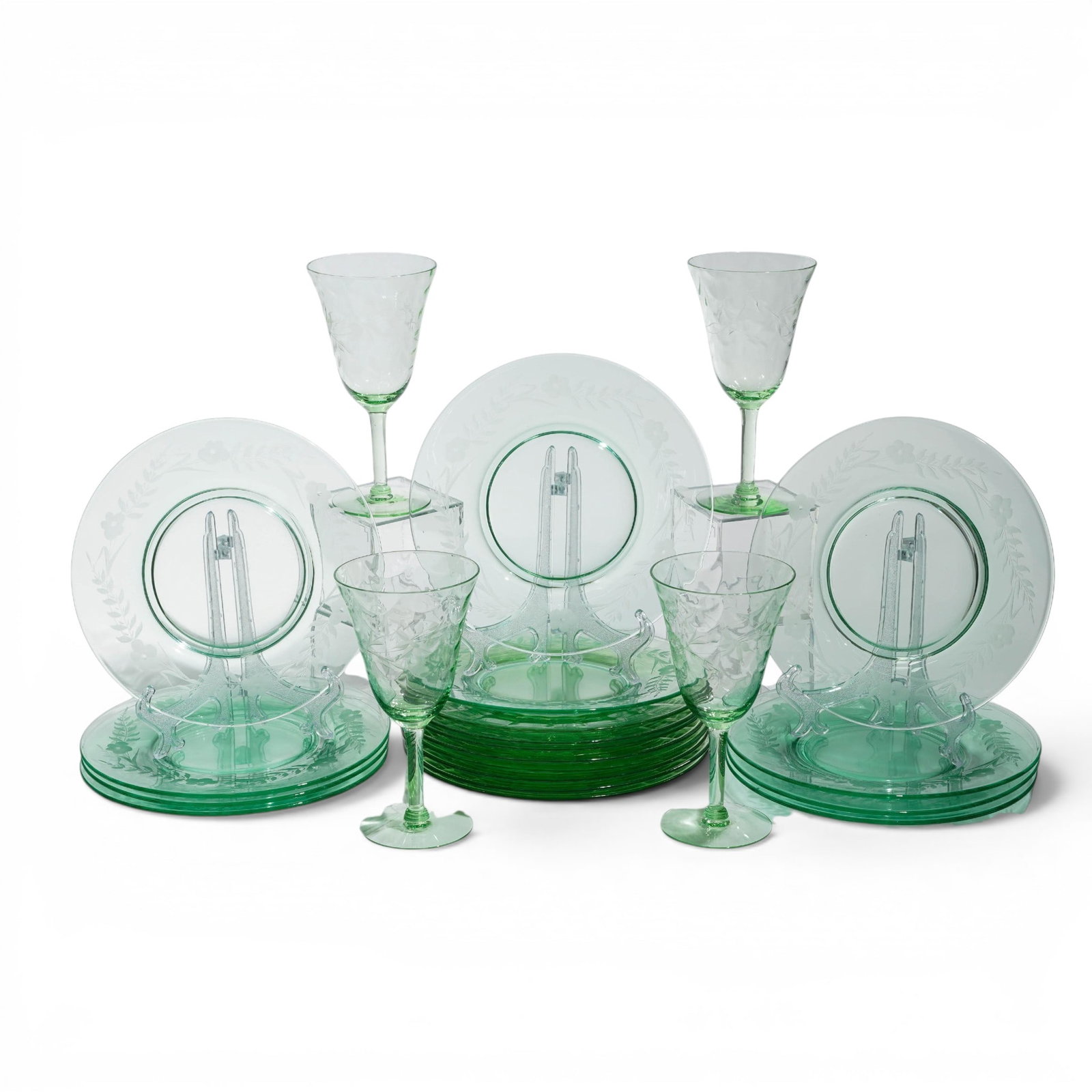 (22 Pc) Uranium Glass Plates & Glasses (1 of 4)
