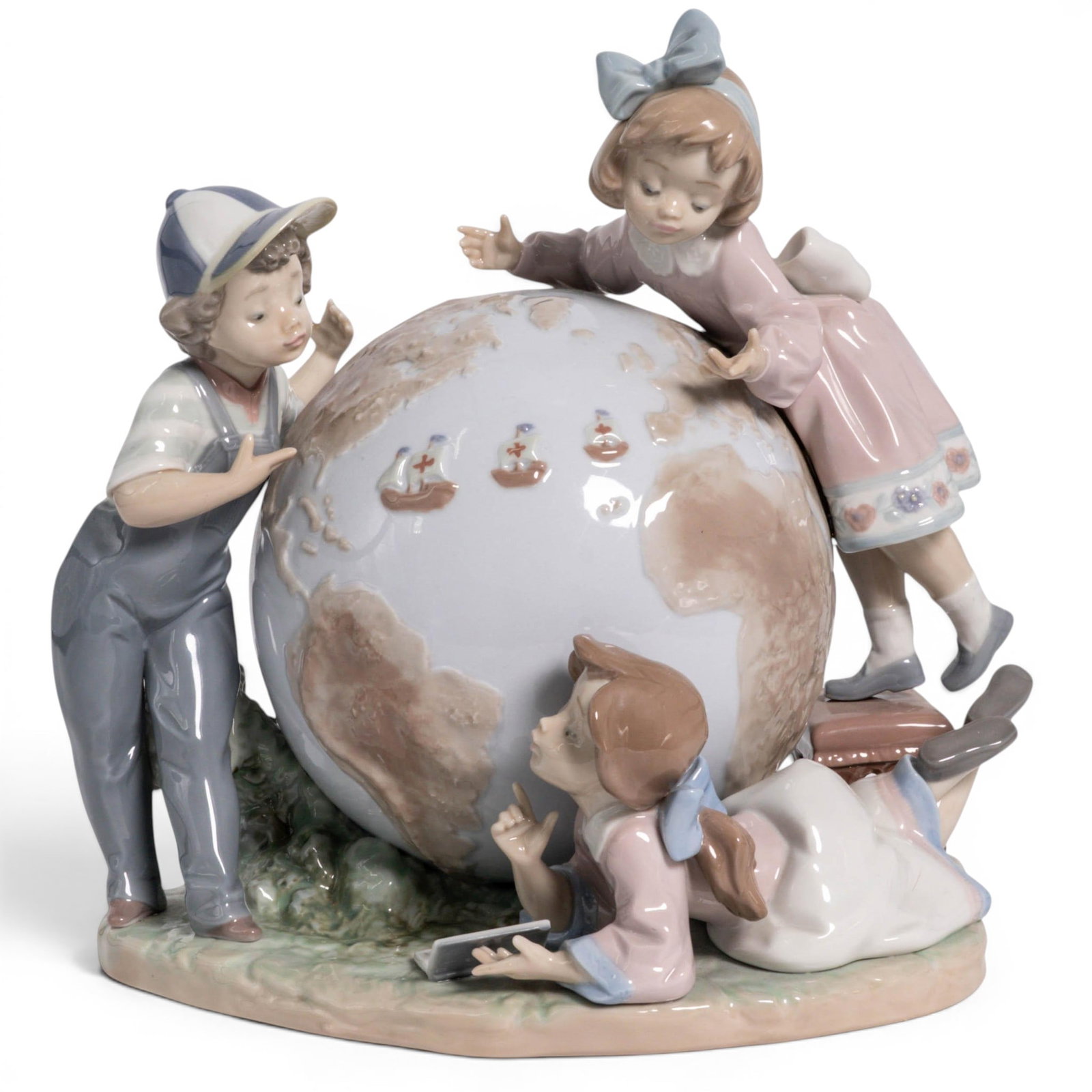 Lladro "The Voyage of Columbus" Porcelain Figurine: Lladro "The Voyage of Columbus" Porcelain Figurine c. 1992, Spain Sculpted by Francisco Polope and released in 1992, "The Voyage of Columbus" is a highly celebrated, retired limited-edition