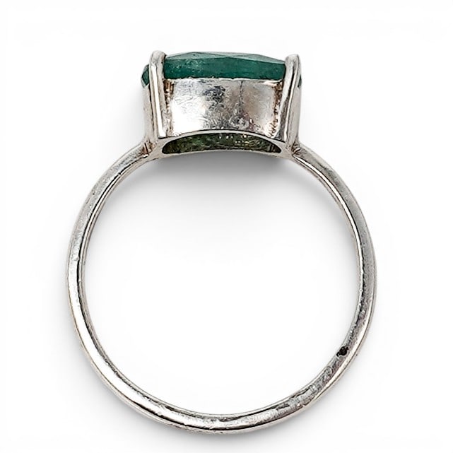 Sterling Silver & Emerald Ring - 7