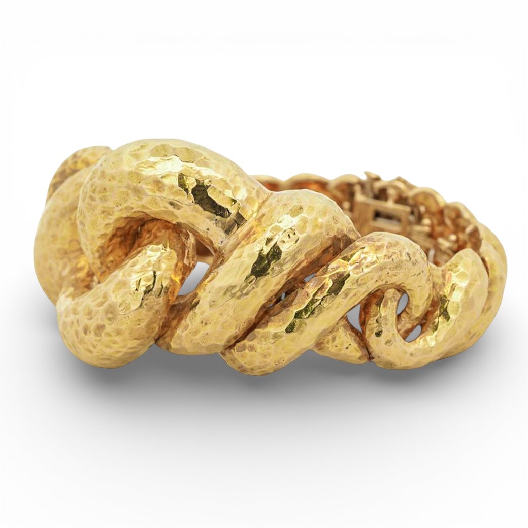 David Webb 18K Gold Hammered Link Bracelet (1 of 7)