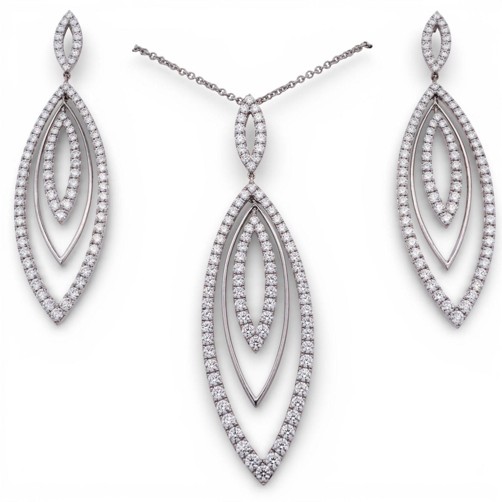 Hearts On Fire “Reflection" Diamond Necklace and Earrings Set (1 of 11)
