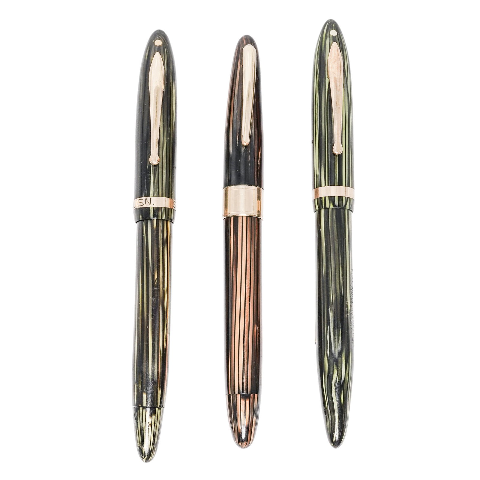 (3 pc) Sheaffer 14k Nib Balance Lifetime Pens: (3 pc) Sheaffer 14k Nib Balance Lifetime Pens c. 1930s-1940s, USA Sheaffer Balance Lifetime lot of 3 pens featuring 14k gold nibs.The "Lifetime" designation on a vintage Sheaffer pen specifically indi
