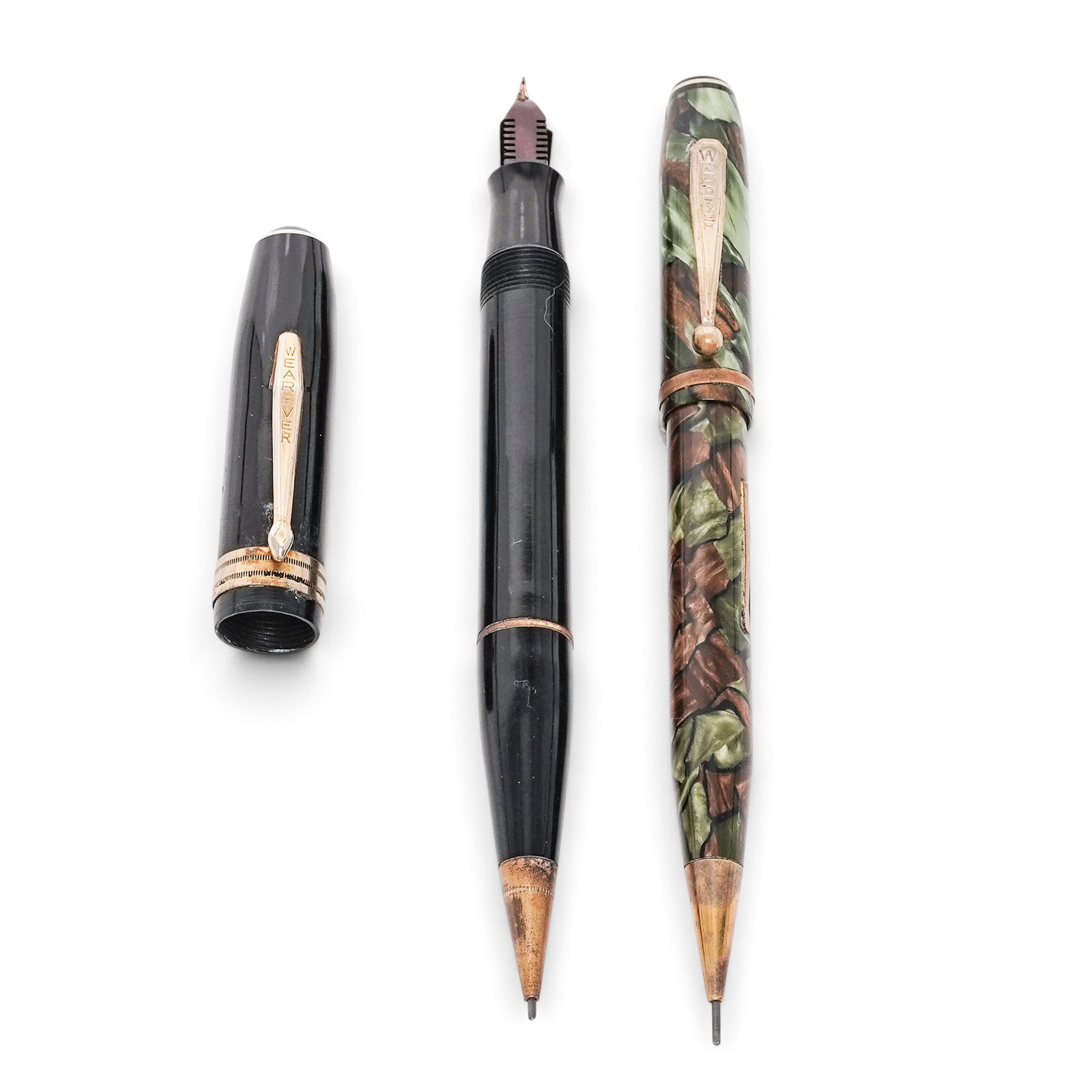 Antique Wearever Fountain Pen & Mechanical Pencil Combination: Antique Wearever Fountain Pen & Mechanical Pencil Combination c. 1930-1940s, USA Wearver lot of two includes: (1) The Black Pen : This featuring a gold-plated clip stamped with the "WEAREVER" brand na