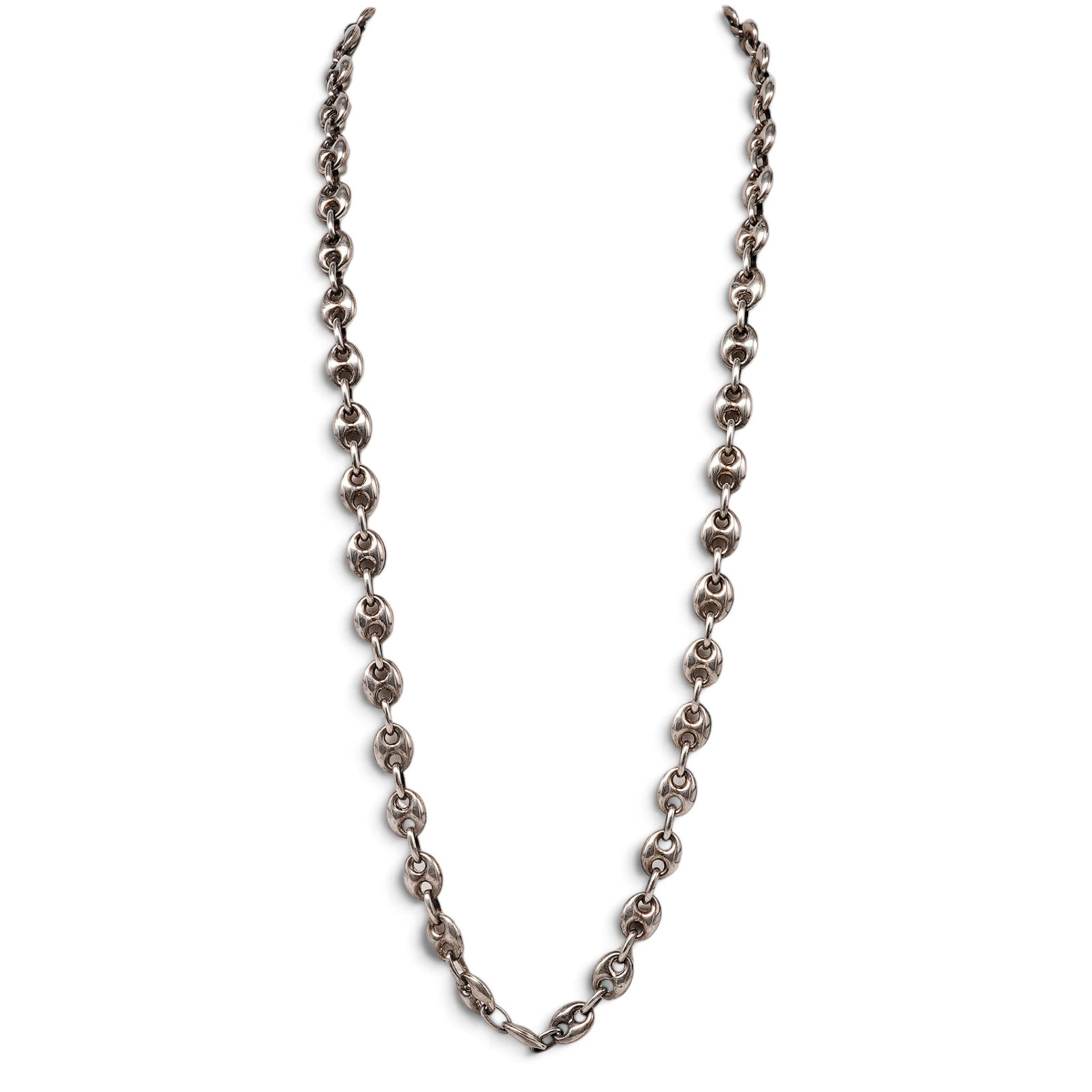 Italian Gucci Link Sterling Silver Link Neckalce: Italian Gucci Link Sterling Silver Link Neckalce Contemporary, Italy Italian sterling silver necklace, designed with a continuous mariner link chain and polished silver finish. Finished with a circle 