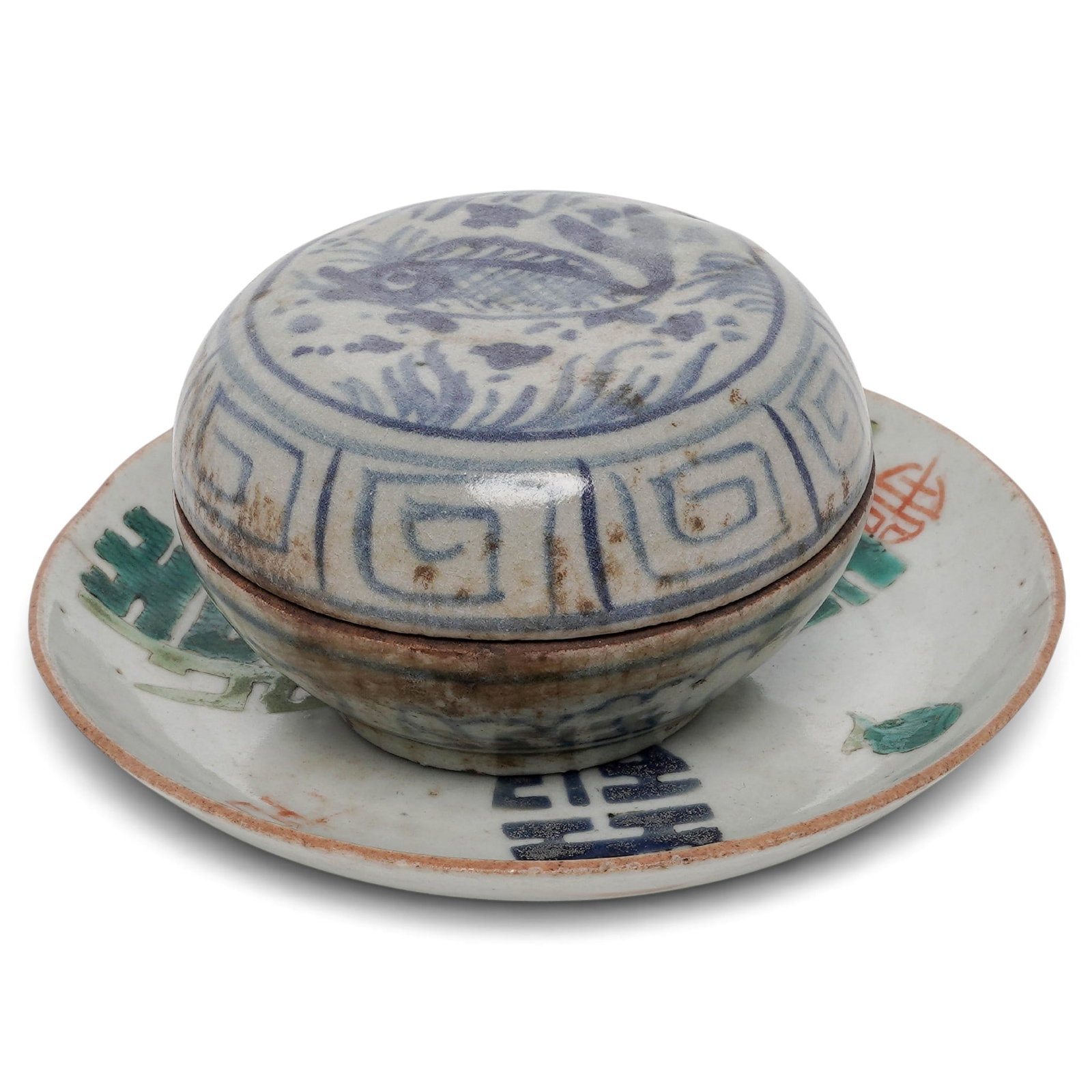 (2 Pc) Antique Blue & White Fish Box & Ceramic Calligraphic Dish: (2 Pc) Antique Blue & White Fish Box & Ceramic Calligraphic Dish 19th century, Chinese Chinese porcelain lot includes: (1) Ceramic calligraphic dish Qing dynasty. Features: Shallow circular plate with