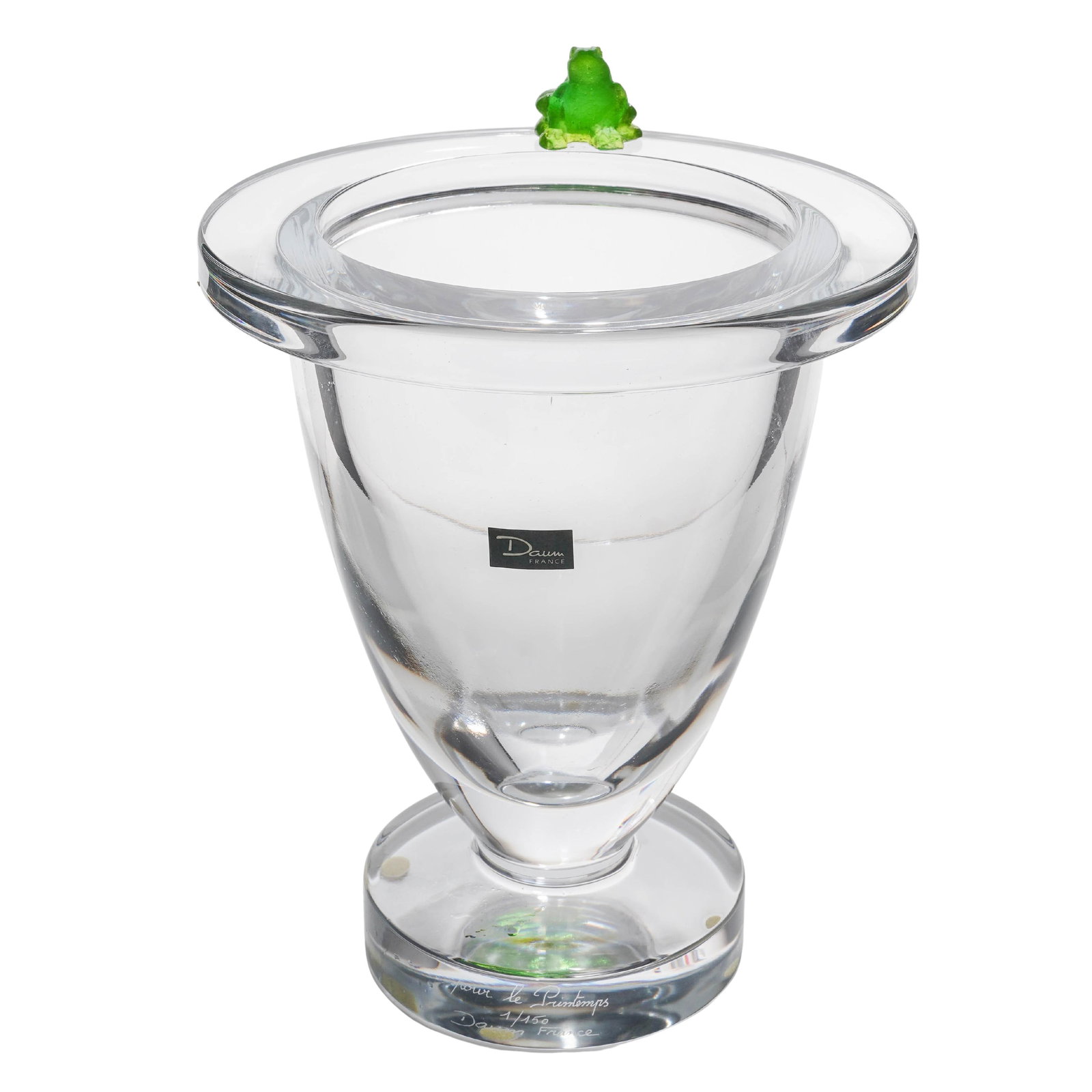Daum "Pour le Printemps" Clear Crystal & Pate-De-Verre Frog Bowl: Daum "Pour le Printemps" Clear Crystal & Pate-De-Verre Frog Bowl 20th century, French As a premier French crystal studio founded in Nancy, France, Daum is world-renowned for its dual-medium artisan pi