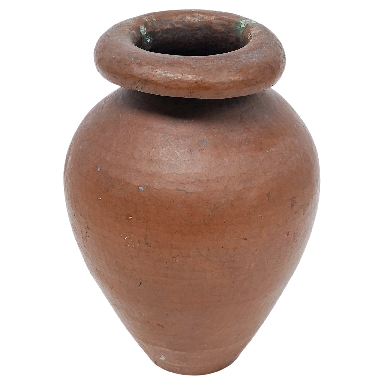 Borgo Italia Copper Spun Case: Borgo Italia Copper Spun Case 20th Cent, Borgo, Italy This vintage copper vase features a wide, bulbous upper half tapering to a narrow base, topped by a thick, outrolled collar rim with light green v