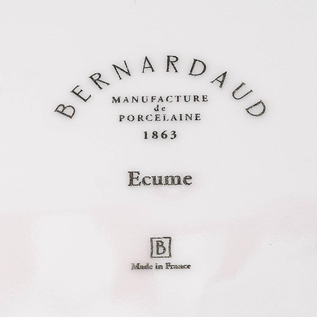 (15 Pc) Bernardaud 'Ecume' Porcelain Plates - 7