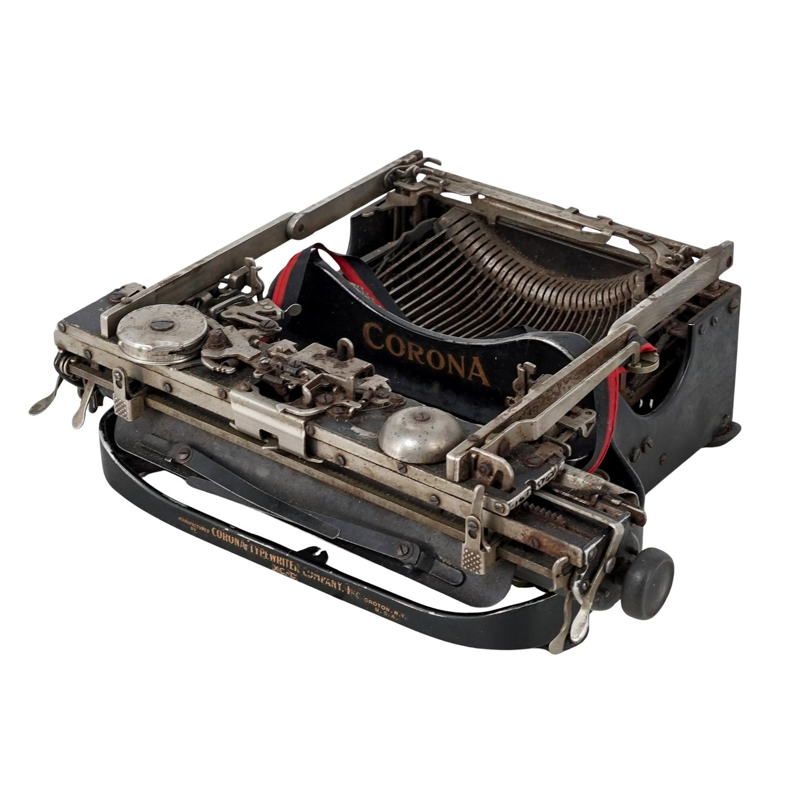 Corona Model 3 Folding Mechanical Typewriter: Corona Model 3 Folding Mechanical Typewriter1915, USAAntique Corona Model 3 a highly popular portable mechanical typewriter first manufactured in 1911.The distinguishing feature of this model is its f