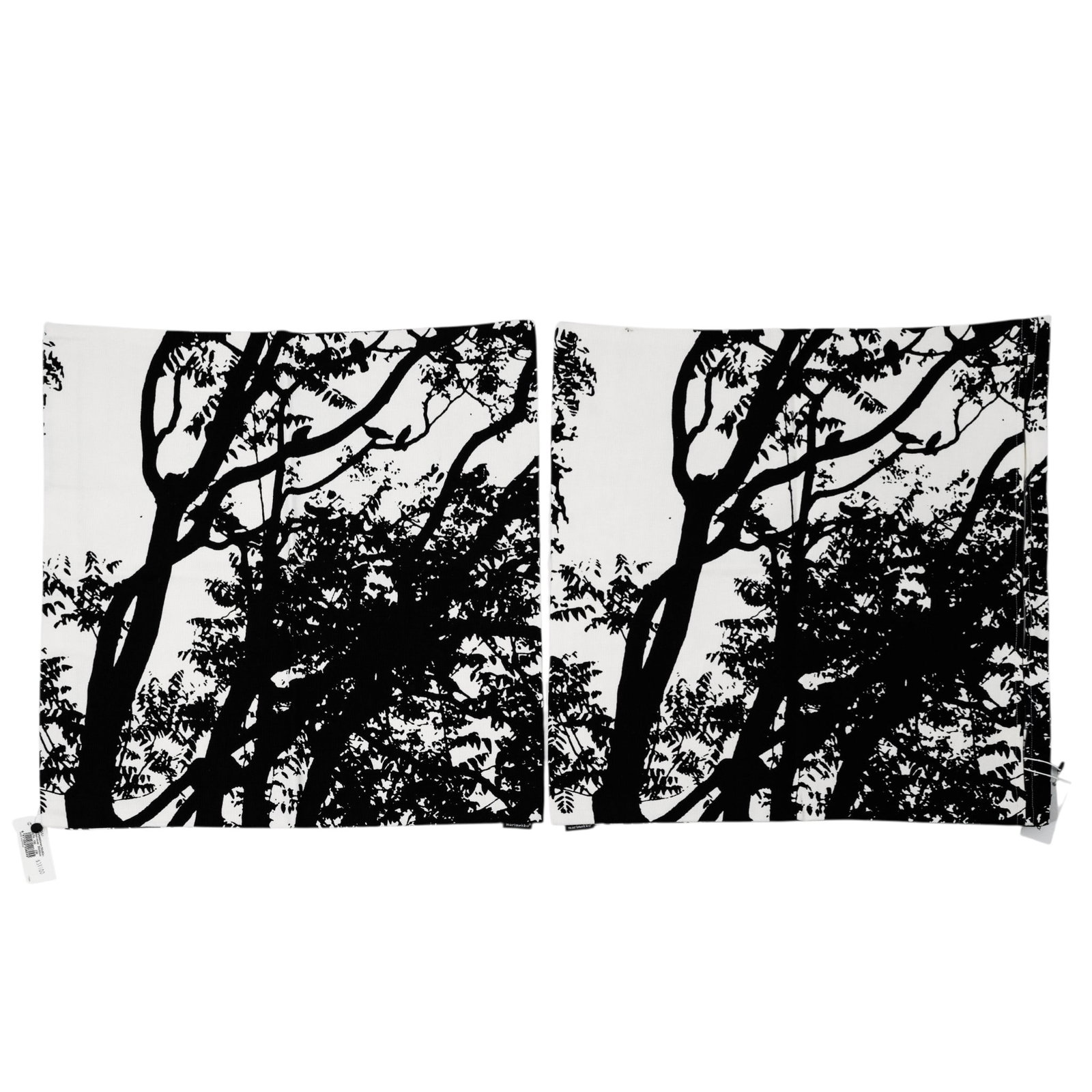 New Pair of Marimekko "Tuuli" Pillow Cases / Cushion Covers: New Pair of Marimekko "Tuuli" Pillow Cases / Cushion Covers20th century, EstoniaPair of Marimekko square pillow cases/ Cushion covers, 100% Cotton, Made in Estonia.Brand new.19" x 19" (50x50 cm)