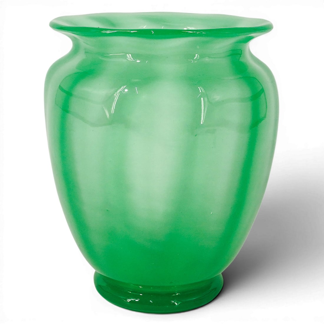 Steuben Green Jade Uranium Optic Glass Vase: Steuben Green Jade Uranium Optic Glass Vase Early 20th c., USA Shape #938 Form: Shade Vase Primary Color: Green Jade Type: Jade Decoration: Optic Ribs H: 5" Dia: 4"