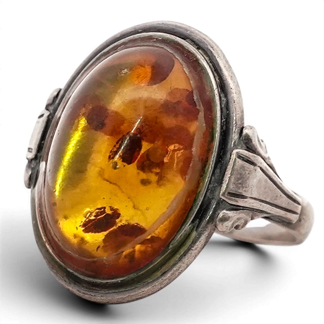 Vintage Navajo Sterling Silver & Amber Ring (1 of 5)