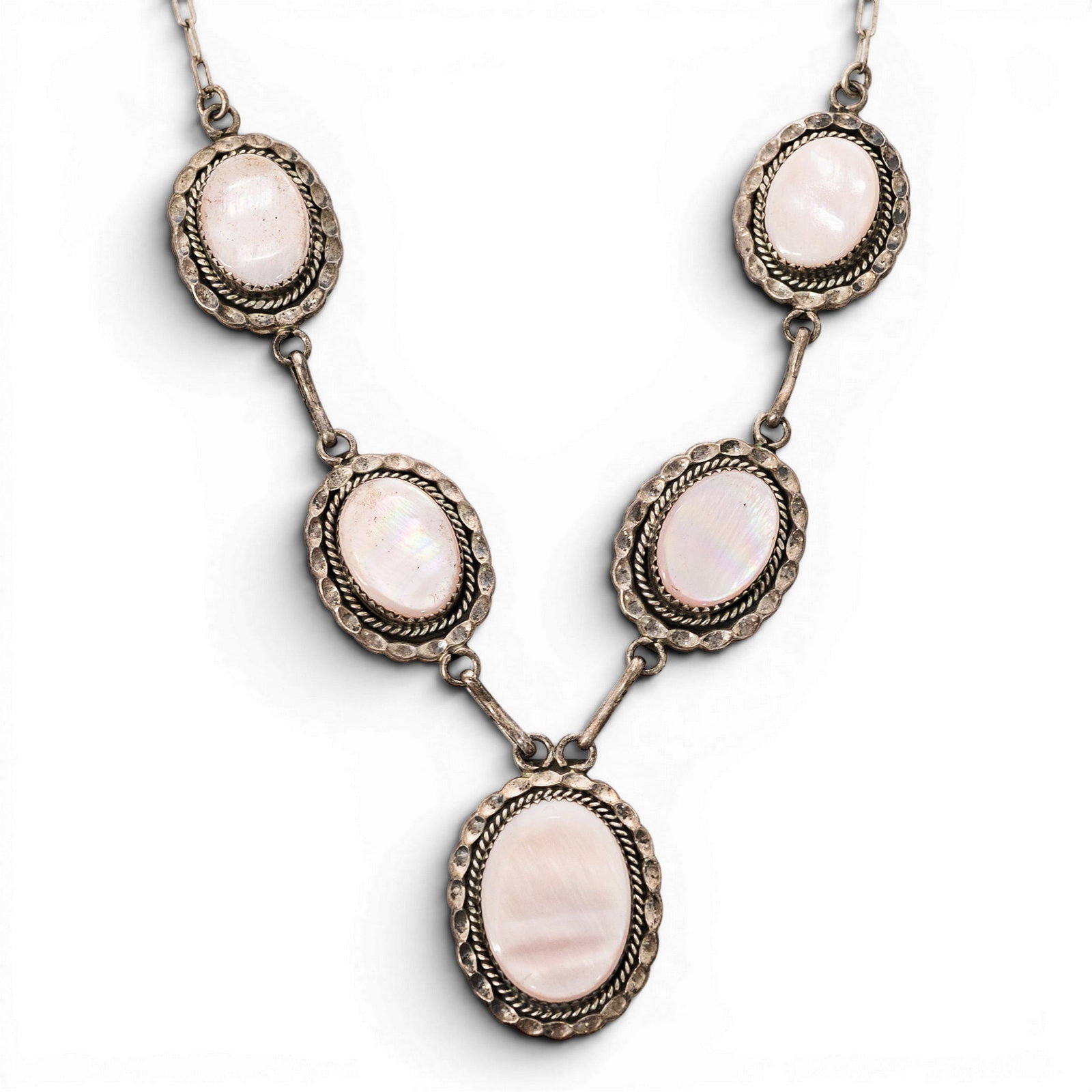 Vintage Navajo Sterling Silver & MOP Link Necklace Signed: Vintage Navajo Sterling Silver & MOP Link Necklace Signed 1970s-1980s, USA Vintage Navajo sterling silver necklace set with oval mother-of-pearl panels in scalloped bezels, accented by rope borders an