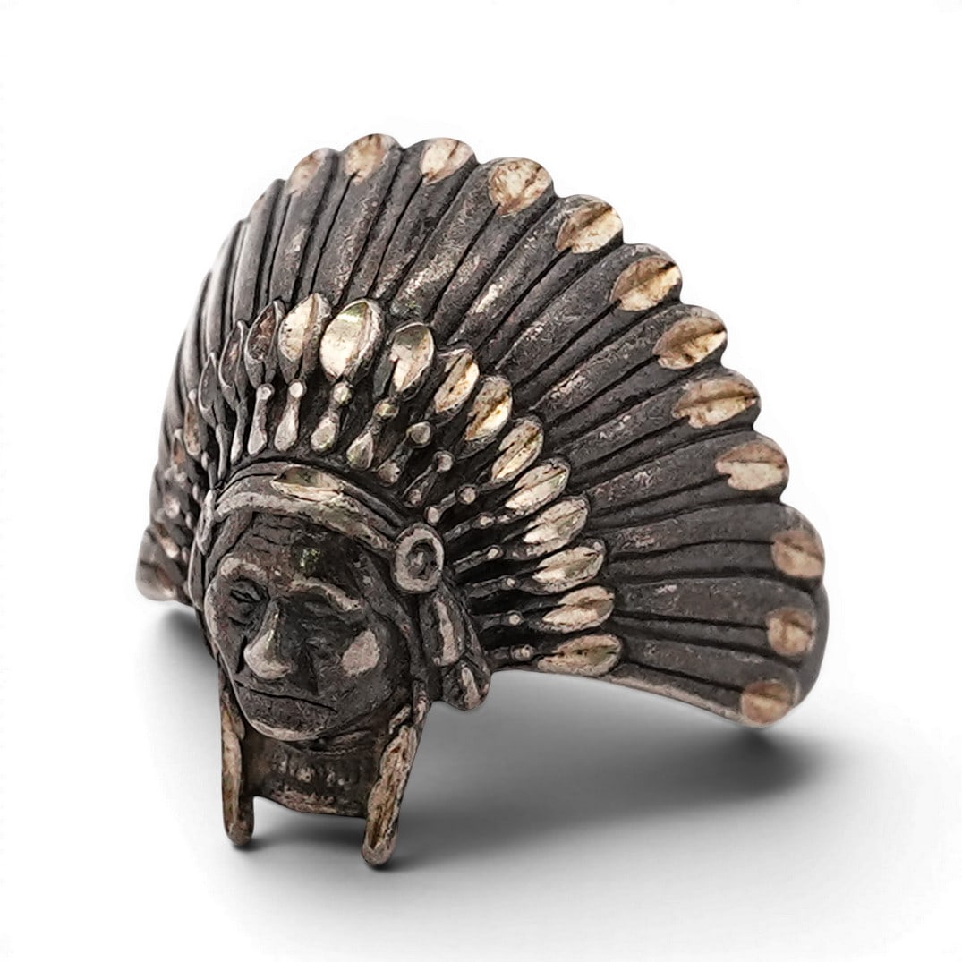 Vintage Navajo Sterling Silver Figural Headdress Ring (1 of 4)