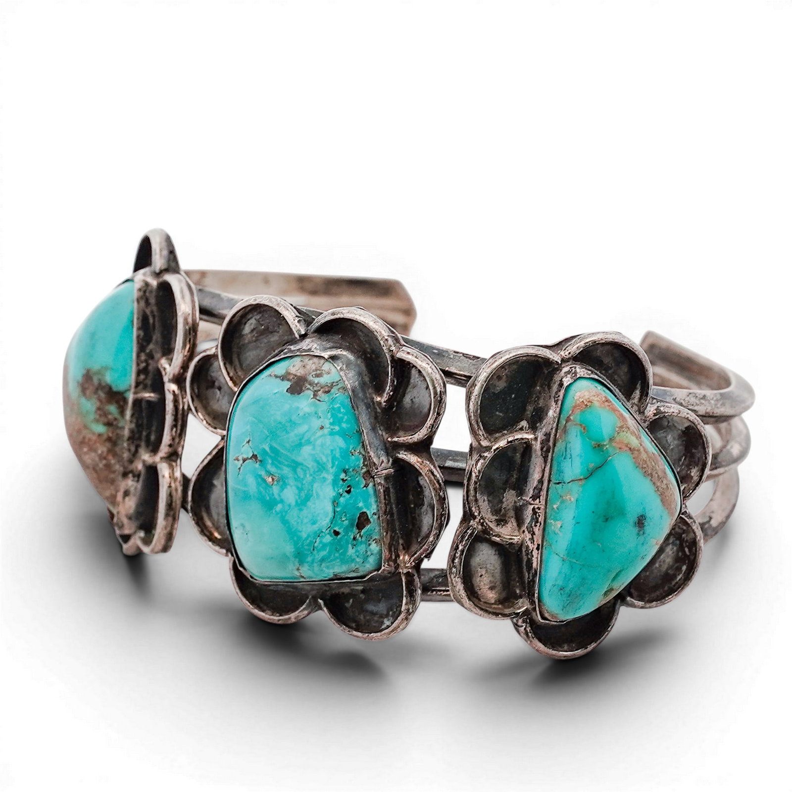 Vintage Navajo Sterling Silver & Turquoise Cuff Bracelet Signed: Vintage Navajo Sterling Silver & Turquoise Cuff Bracelet Signed 1970s-1980s, USA Vintage Navajo sterling silver cuff bracelet featuring three natural turquoise cabochons in irregular rectangular and o