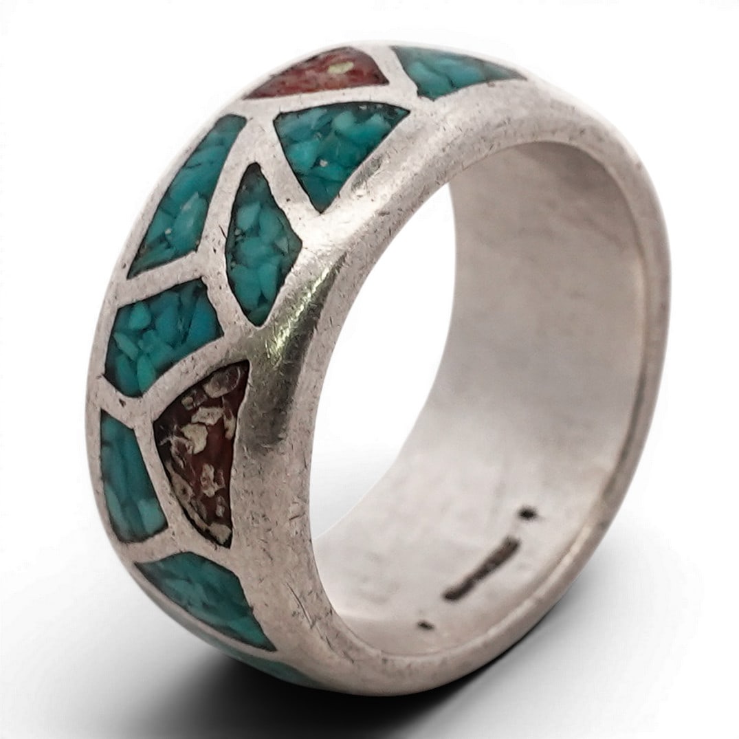 Vintage Southwestern Sterling Silver Turquoise & Coral Inlay Band Signed: Vintage Southwestern Sterling Silver Turquoise & Coral Inlay Band Signed Late 20th Century, USA Sterling silver band featuring geometric turquoise chip inlay panels interspersed with coral inlay,
