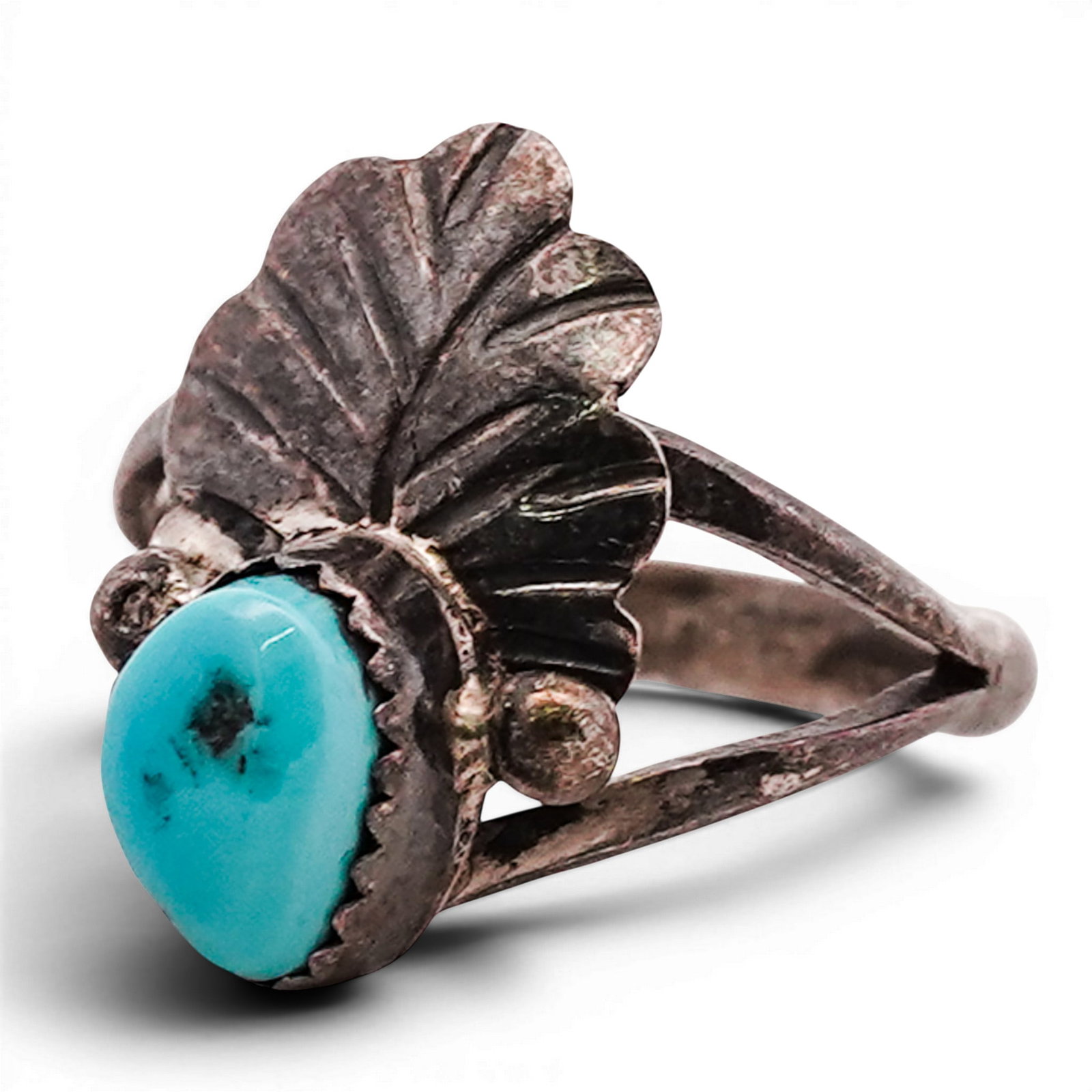 Vintage Navajo Sterling Silver Turquoise & Leaf Motif Ring (1 of 4)