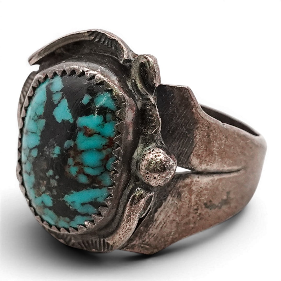 Vintage Navajo Sterling Silver Turquoise Ring (1 of 4)