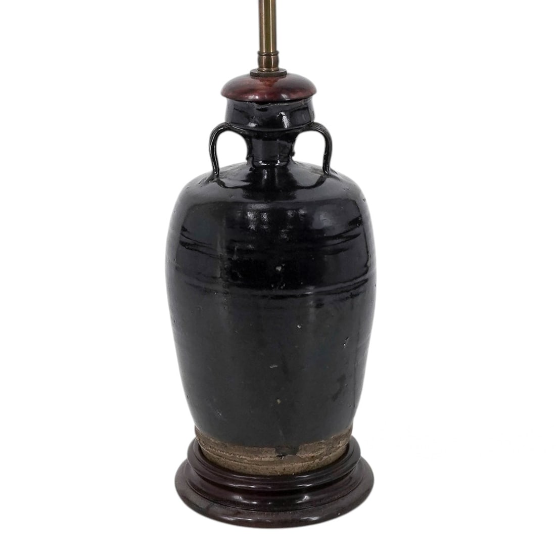 Chinese Export Black Converted Lamp: Chinese Export Black Converted Lamp 19th Cent, China Decorative table lamp converted from a Chinese export vase, featuring a black glazed body with traditional export-style detailing. Fitted for