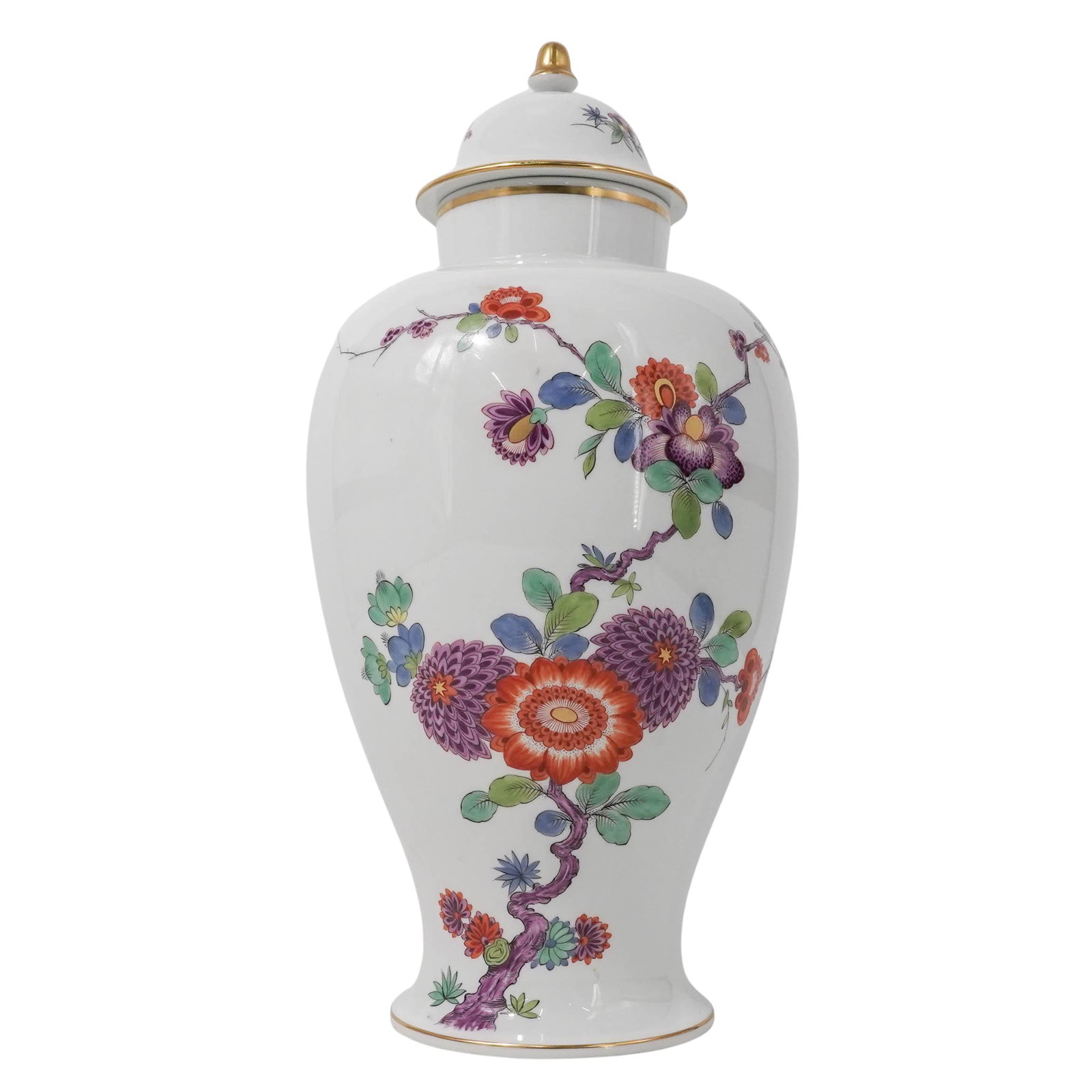 Meissen Lidded "Indian Flowers" Lidded Porcelain Vase: Meissen Lidded "Indian Flowers" Lidded Porcelain Vase 19th - Early 20th Century, Germany Lidded porcelain vase by Meissen, decorated in the "Indian Flowers" pattern with finely detailed hand-painted p
