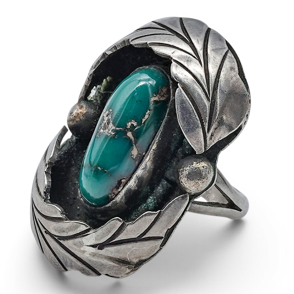 A Southwest sterling silver and turquoise leaf ring (1 of 7)