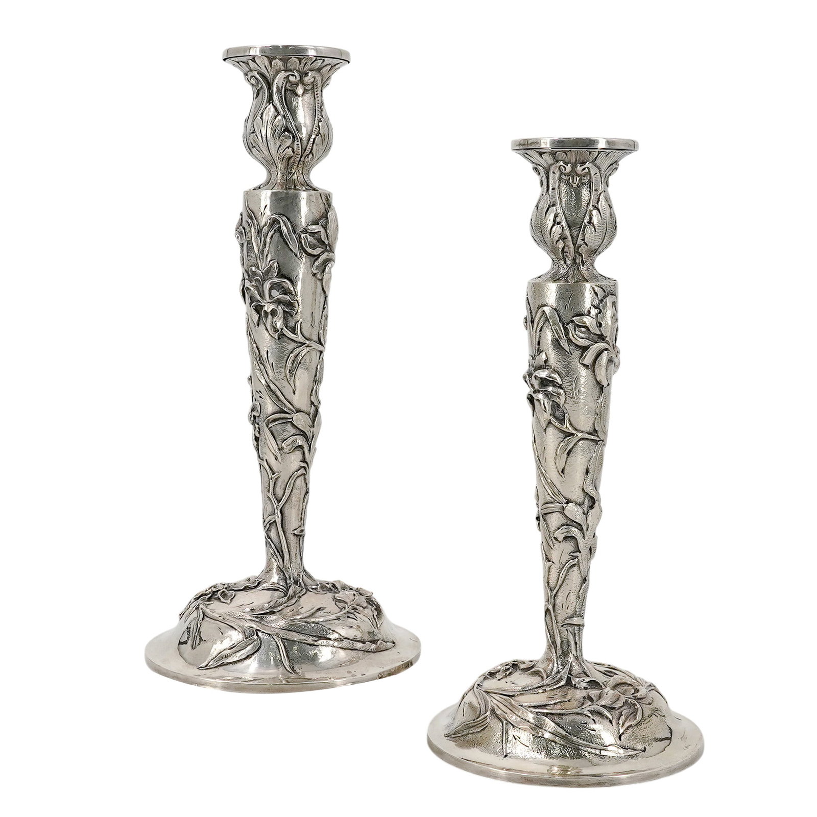Pair S. Kirk & Son Co. Sterling Silver Floral Candlesticks (1 of 9)