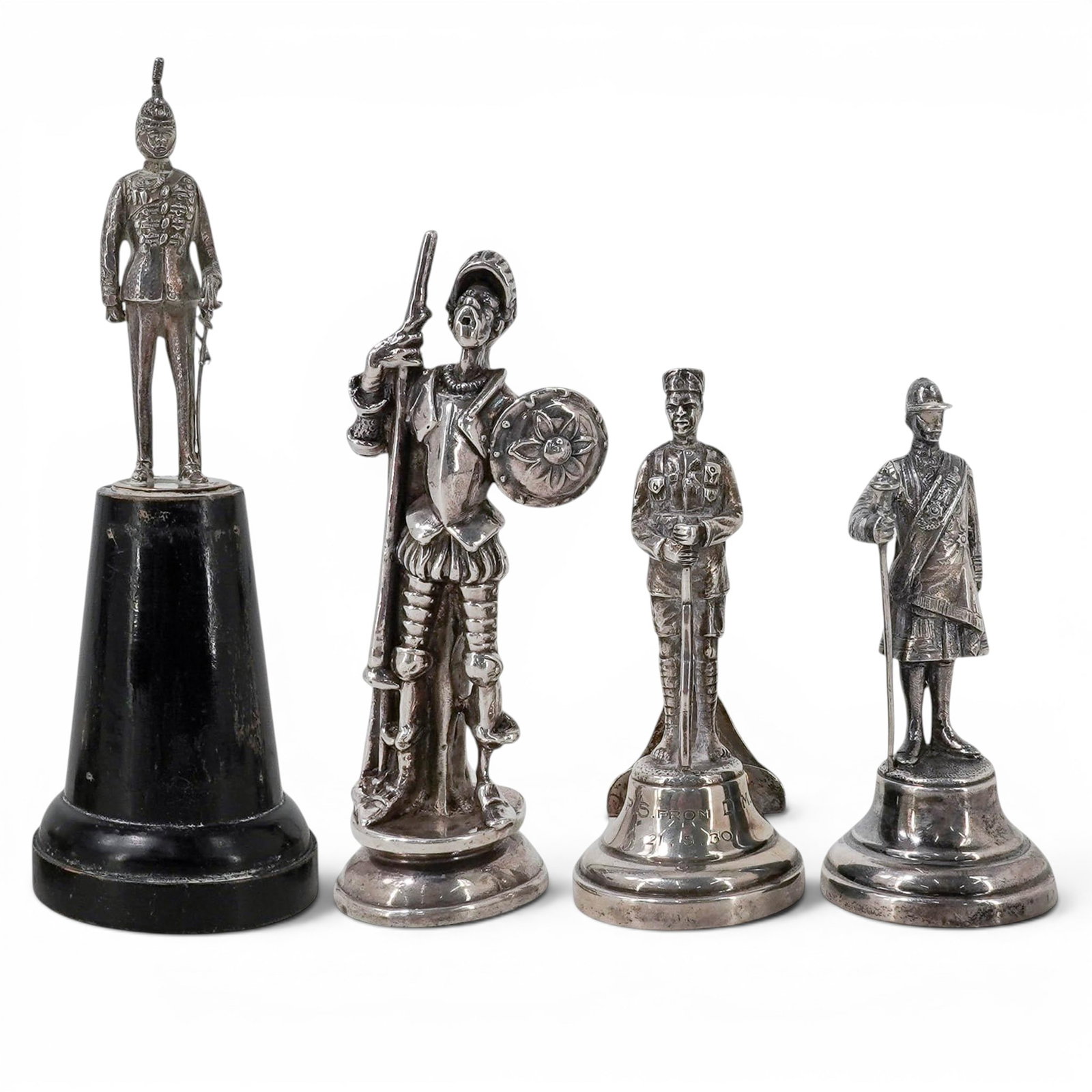 (4 pcs) English Sterling Military Figurines (1 of 10)