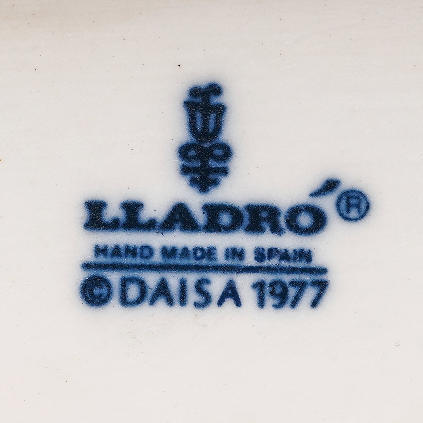 (3 pcs) Lladro Porcelain Figurines - 9