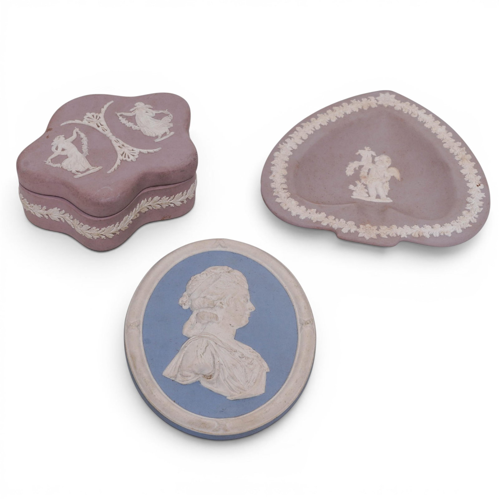 (3 pc) Antique Wedgwood Jasperware Plaque, Trinket Box & Dish: (3 pc) Antique Wedgwood Jasperware Plaque, Trinket Box & Dish 20th Century, England Group of three Wedgwood jasperware decorative items by Josiah Wedgwood & Sons Ltd. Includes a blue jasperware oval