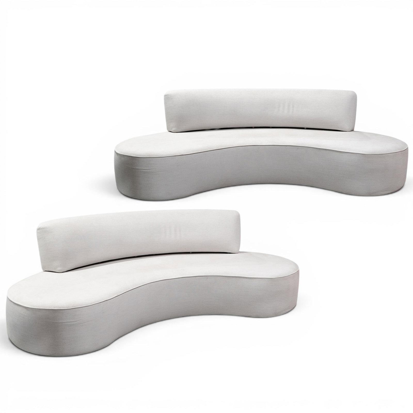 Pair of Artefacto "Illi" Sofas: Pair of Artefacto "Illi" Sofas 21st century Pair of Artefacto "Illi" sofas. This sophisticated sofa features organic, fluid kidney-shaped lines with an armless, sculptural design that maximizes