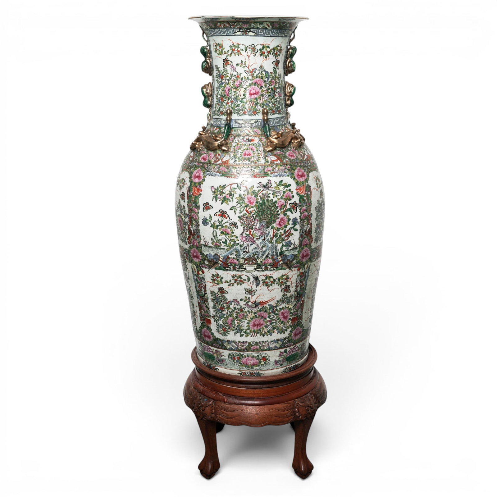 Antique Chinese Rose Medallion Palace Vase: Antique Chinese Rose Medallion Palace Vase Late 19th Century- Early 20th Cent., China An antique Chinese Rose Medallion Palace Vase, finely decorated in the traditional fencai palette with an intricat
