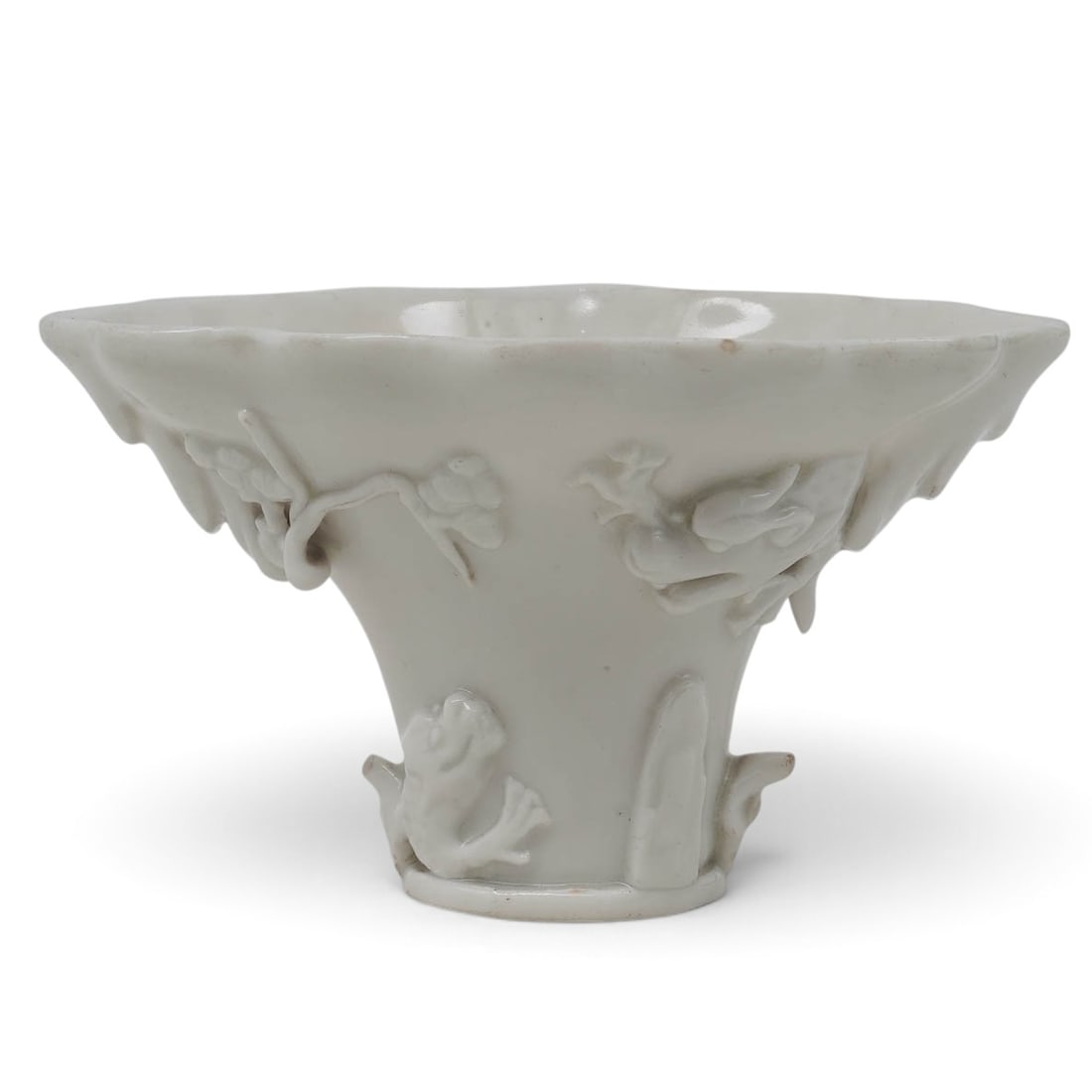 Antique Chinese Dehua Blanc de Chine Libation Cup (1 of 11)