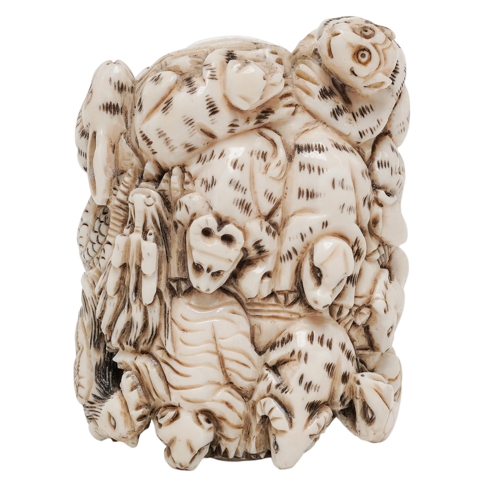 Japanese Carved Bone Netsuke Okimono (1 of 7)