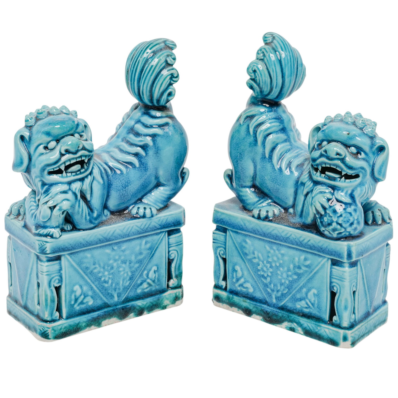 Pair Vintage Chinese Turquoise Porcelain Foo Dogs Guardian Lions: Pair Vintage Chinese Turquoise Porcelain Foo Dogs Guardian Lions 20th century, Chinese Pair of vintage Chinese turquoise-glazed porcelain Foo Dogs (guardian lions) features detailed molding and