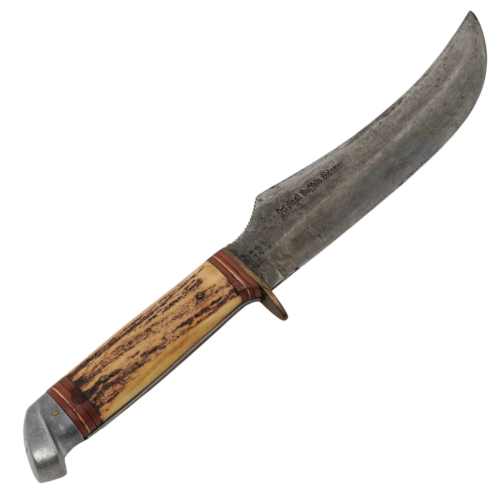 Vintage G.C. Co. Buffalo Antler Skinner: Vintage G.C. Co. Buffalo Antler Skinner Mid 20th Cent, Germany Fixed-blade hunting knife, has a swept skinner metal blade, antler grip, with red spacer rings. Stamped G.G. Co. Solengen Germany and