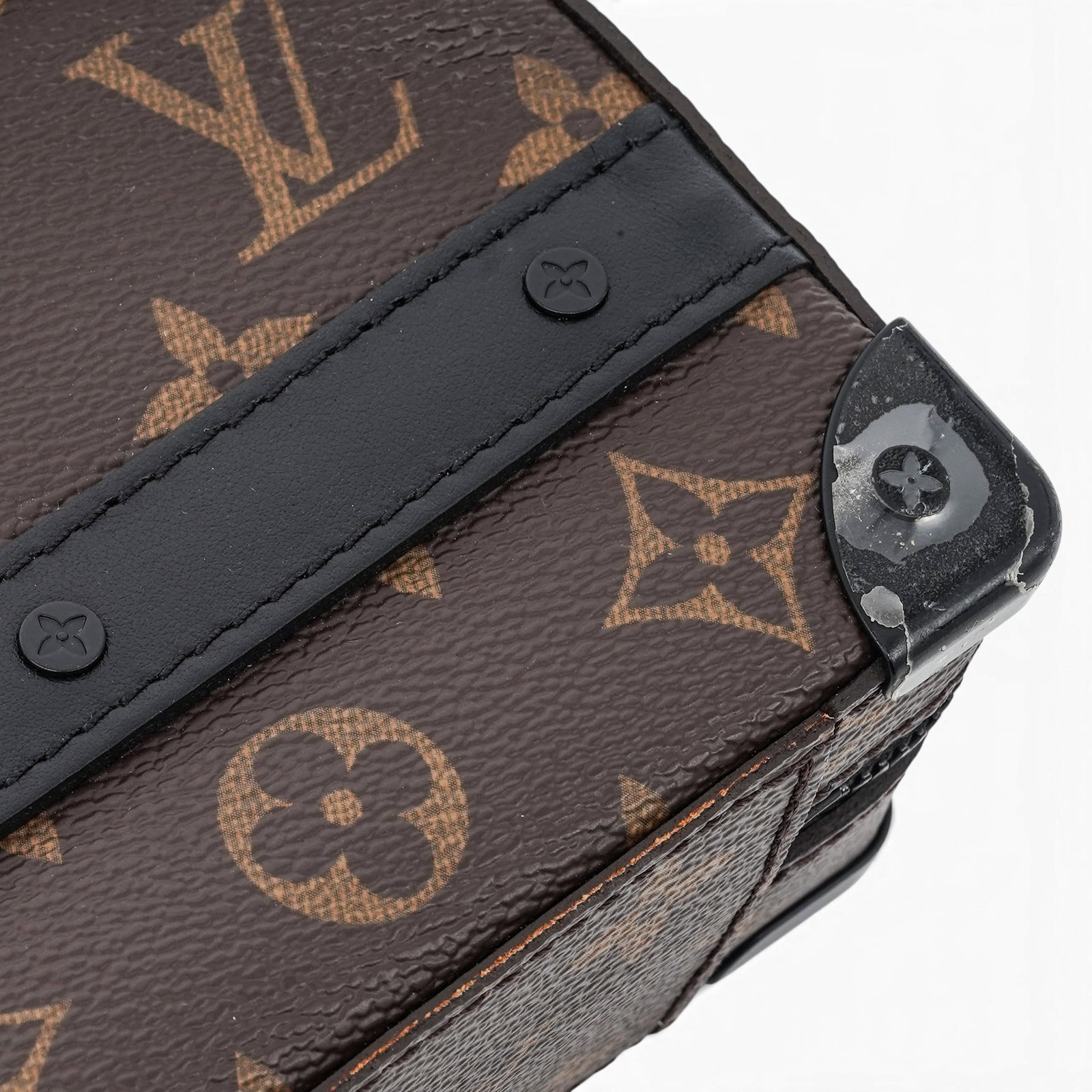 Louis Vuitton "Soft Trunk" Monogram Macassar - 6
