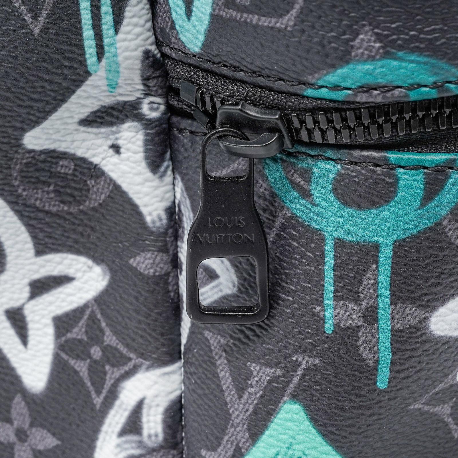 Louis Vuitton "Discovery" Backpack Grafitti Monogram Eclispe - 6