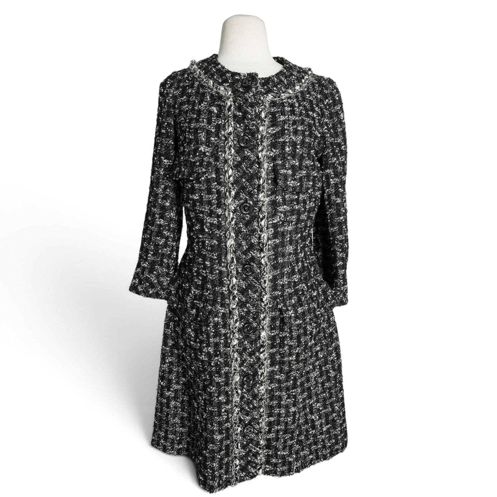 Chanel Black & White Tweed Knee-Length Dress: Chanel Black & White Tweed Knee-Length Dress 2013, France Chanel Black & White Tweed Knee Length Dress. Classic tweed construction & chain detailing with a refined black and white pattern and knee
