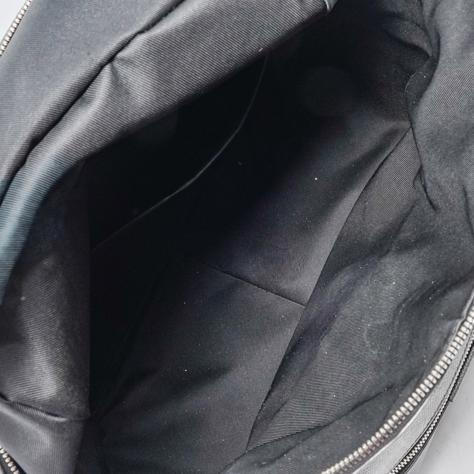 Louis Vuitton "Discovery" Backpack Silver Monogram Taigarama - 10