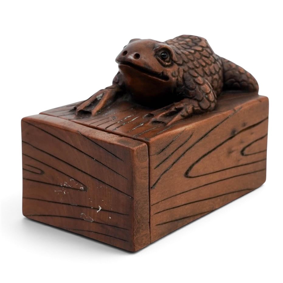 Antique Japanese Carved Wood Frog Box Netsuke, Signed: Antique Japanese Carved Wood Frog Box Netsuke, Signed Late 19th Century, Japan Artist/Designer/Manufacturer: Unknown Marking(s); notes: Signed with maker’s signature to back; fastening hole to inter
