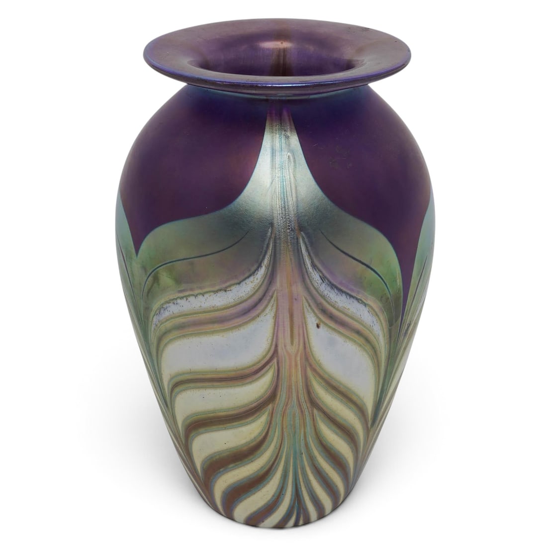 Robert Eickholt (American) Iridescent Art Glass Vase (1 of 6)