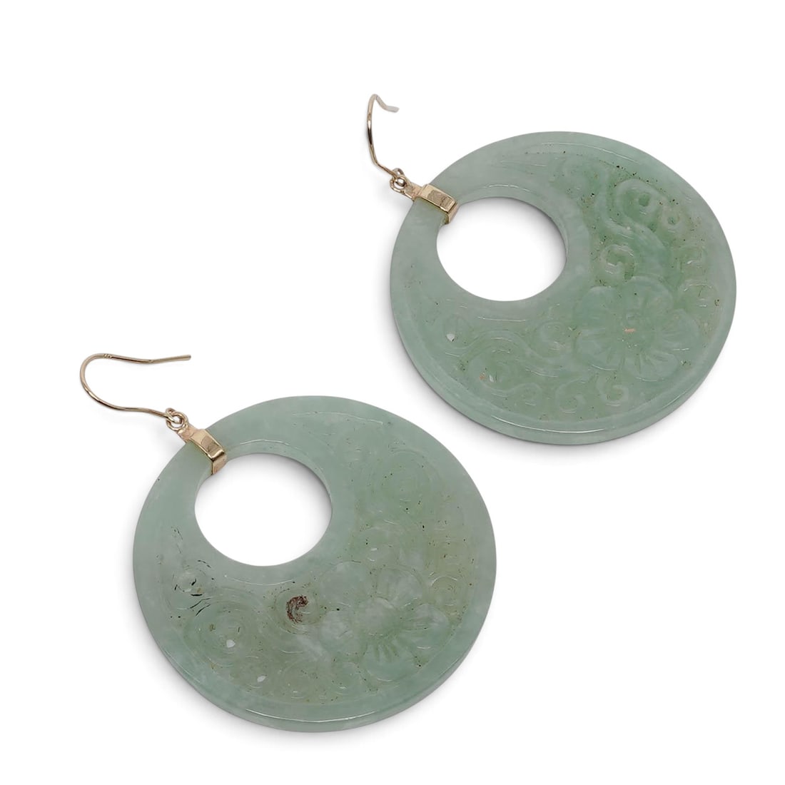 Vintage 14k Gold & Jade Earrings: Vintage 14k Gold & Jade Earrings 20th Century, China Artist/Designer/Manufacturer: Unknown. Marking(s): None. Materials: 14K gold & jade. Cataloger Note: Pair of 14K gold and jade earrings featuring