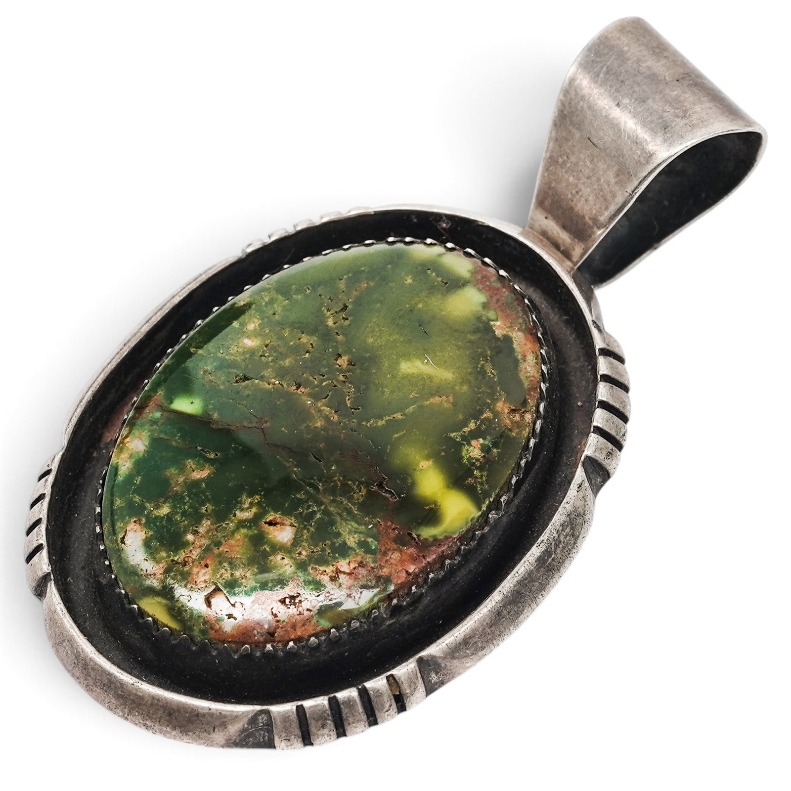 Vintage Peruvian Inca Sterling Silver Green Serpentine Pendant (1 of 4)
