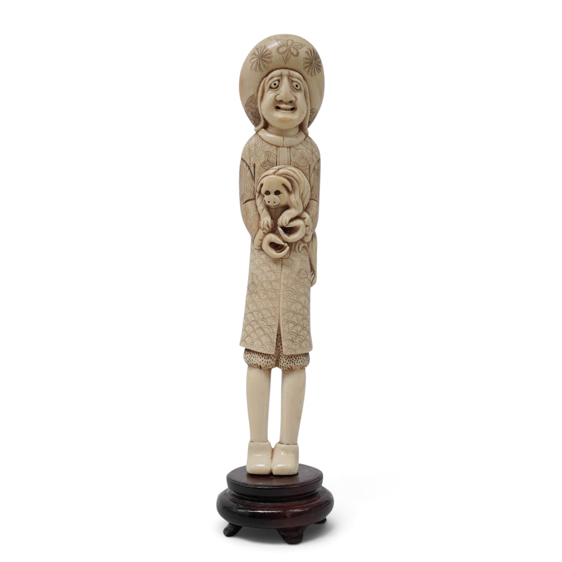 Antique Japanese Carved Bone Dutchman Netsuke (1 of 9)