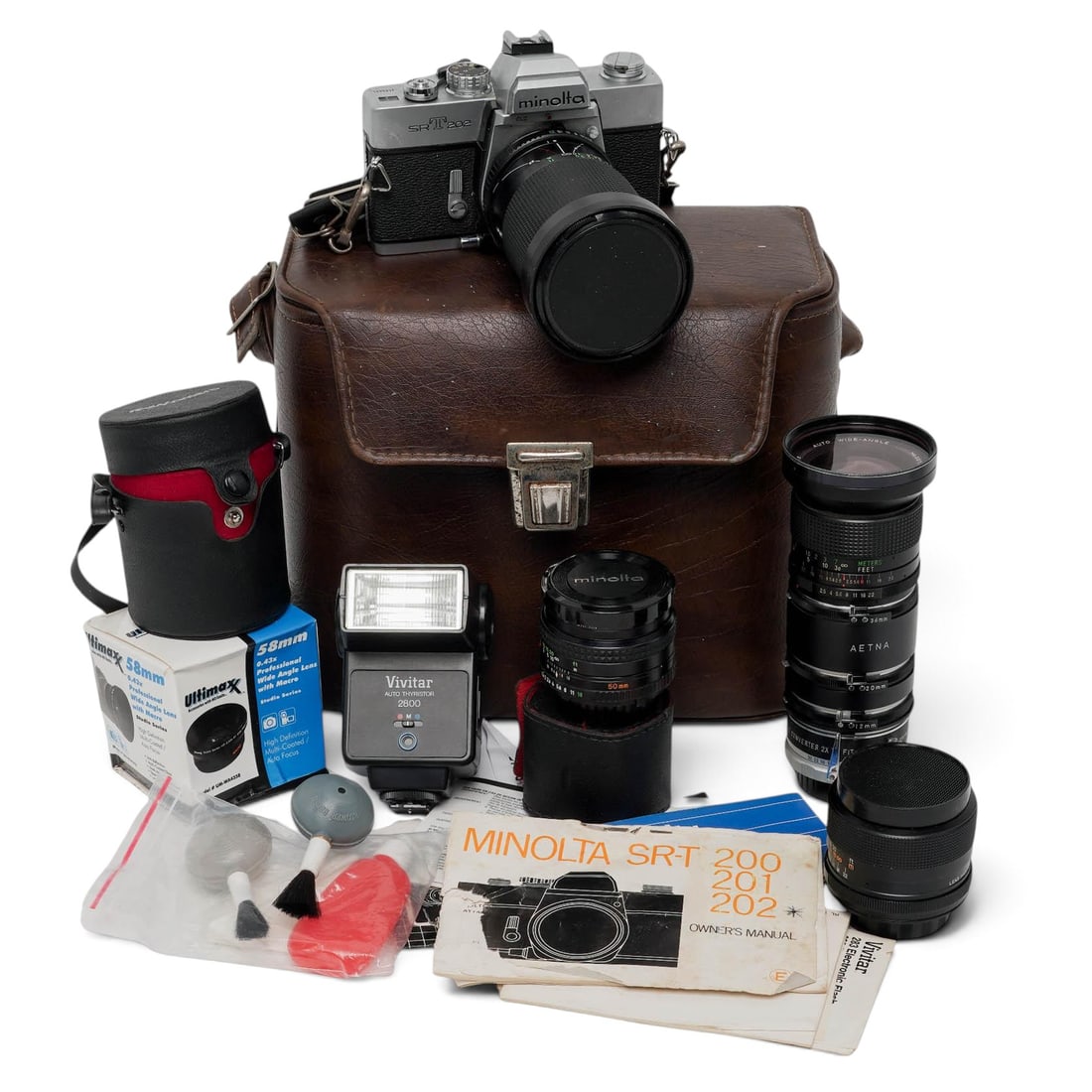 Vintage Minolta SR T 202 Camera & Photographer's Kit (1 of 8)