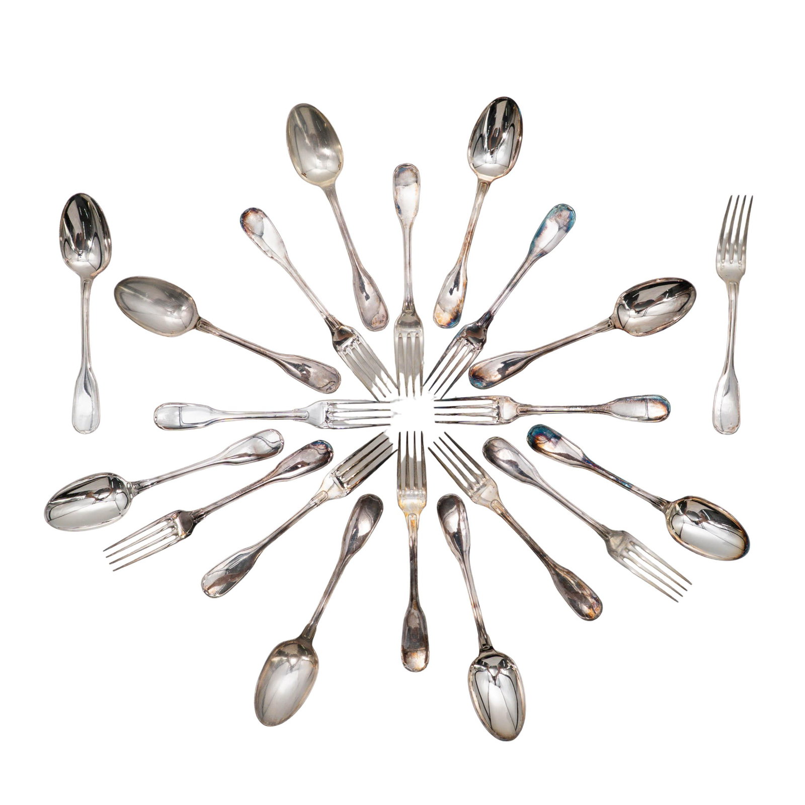 (24 pc) Christofle Silver-Plated 'Chinon' Flatware Set: (24 pc) Christofle Silver-Plated 'Chinon' Flatware Set 20th Century, France Group of Christofle silver-plated flatware in the Chinon pattern, comprising twelve forks and twelve spoons housed in the or