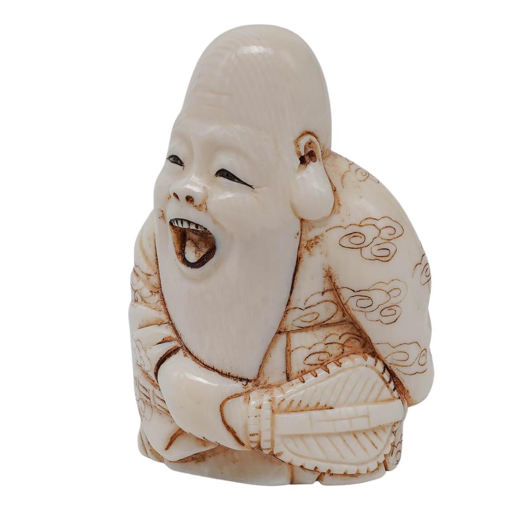 Antique Japanese Bone Carved Netsuke (1 of 6)