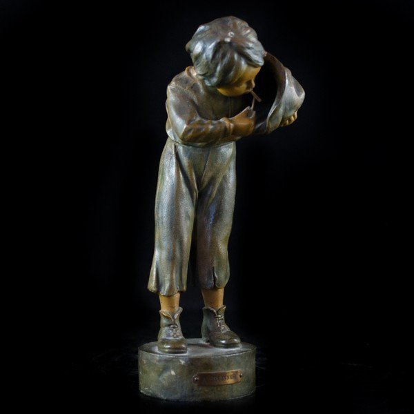 Bronze "A Beginner" figurine (1 of 4)